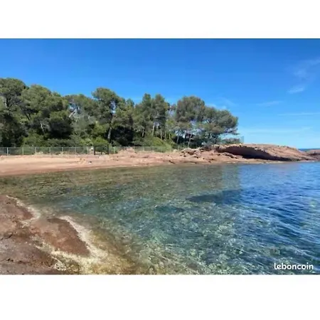 Appartement Tres Beau T1 Bis A 200 M De La Et Commodites *